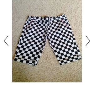 Sz 11 Abbey Dawn Shorts